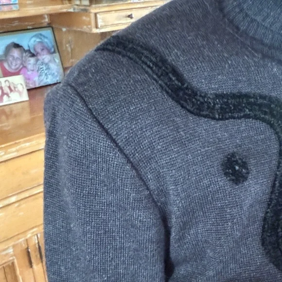 Loewe Black Turtleneck Sweater with Intricate Design - Picture 7 of 11